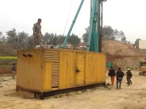 沙县如何判断水冷式机油散热器密封件是否需要更换？